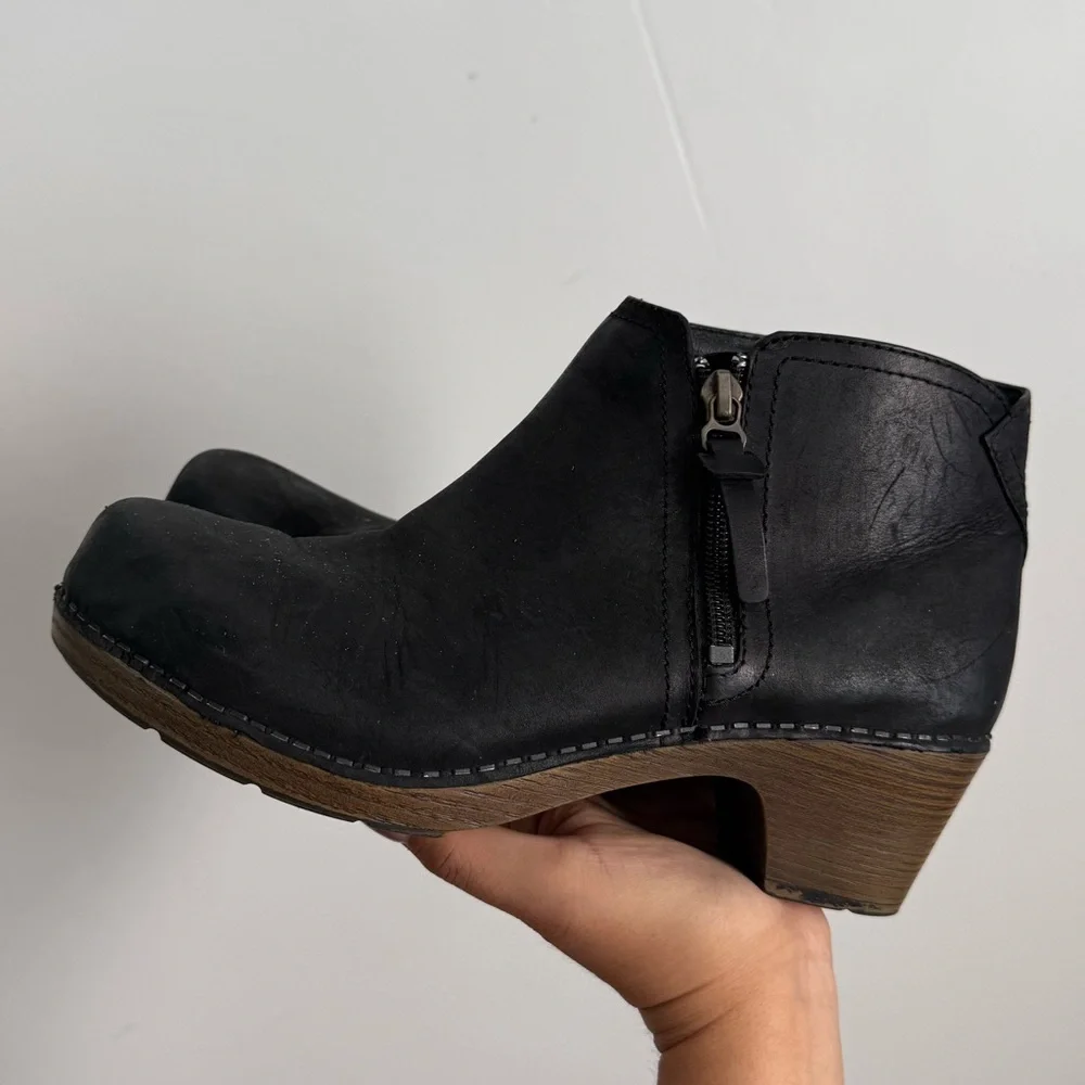 Dansko Black Leather Ankle Clog Booties Platform Heel Comfort Shoes Size 37